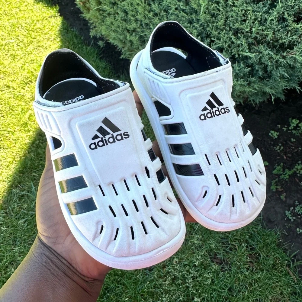 Adidas Closed Toe Kids Toddler Boy Water Sandals Size 11 Cloud White And Black